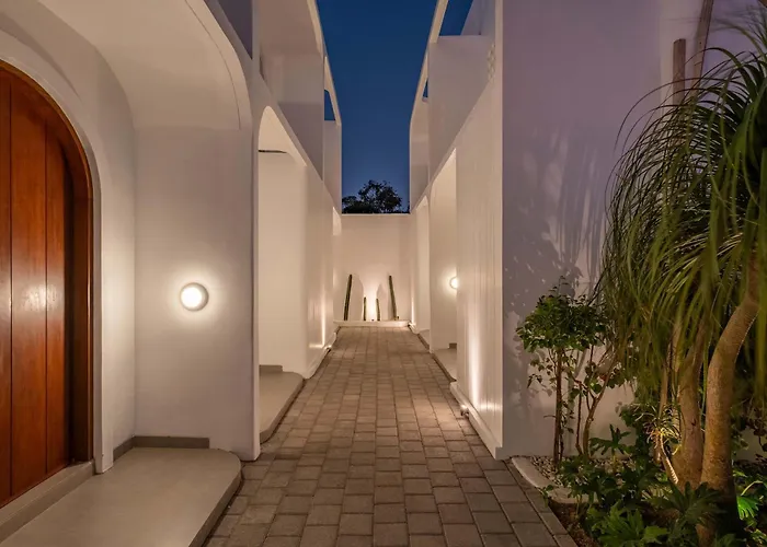Cozy New 1br With Pool & Projector In Pandawa Nusa Dua (Bali)